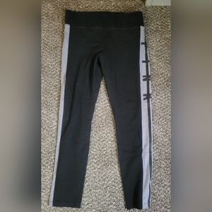 ☆•Victoria Secret Pink Black Leggings with Gray Stripes Down Side•Size:Large •☆
